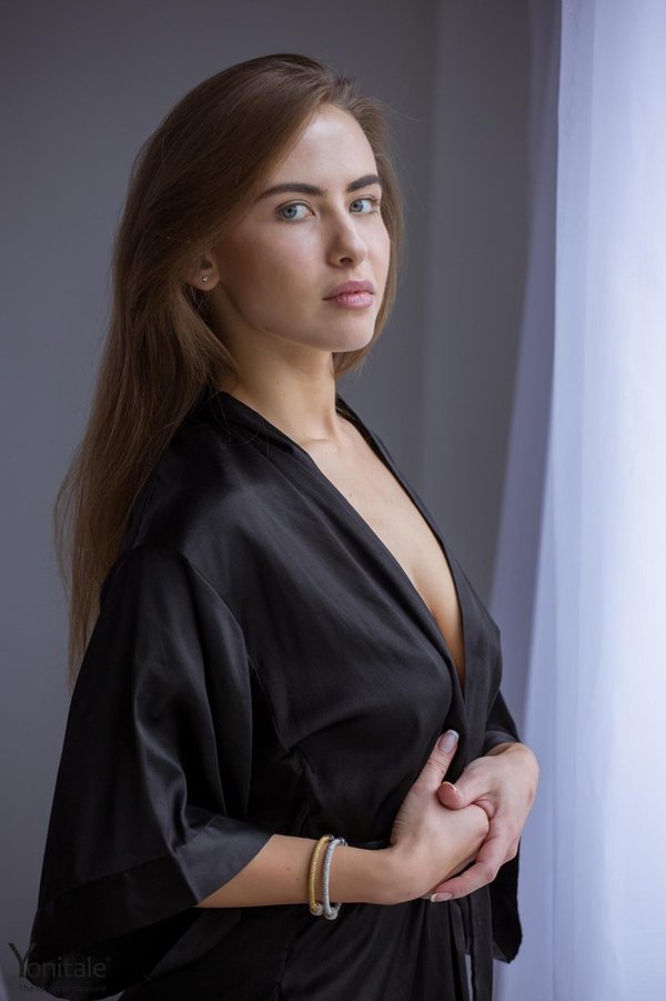 Арина, 23 года, 4 размер груди